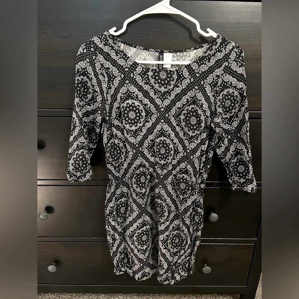 H&M Divided Bandana Print Dress 3/4 Sleeve